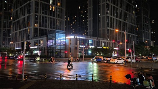 首款骁龙8 Gen3小折叠 三星Galaxy Z Flip6手机评测  第40张