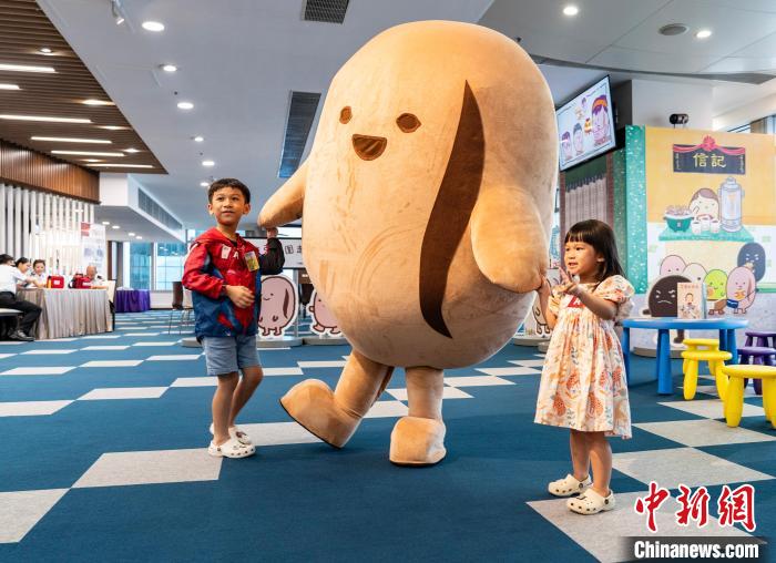 香港特区廉署“开放日	”邀市民了解五十载峥嵘  第12张