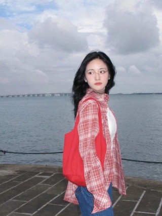 很羡慕，沈月的松弛感