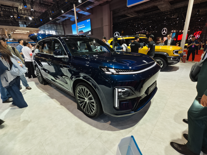 13款新车带你看上海车展最热车型｜2025上海车展  第4张