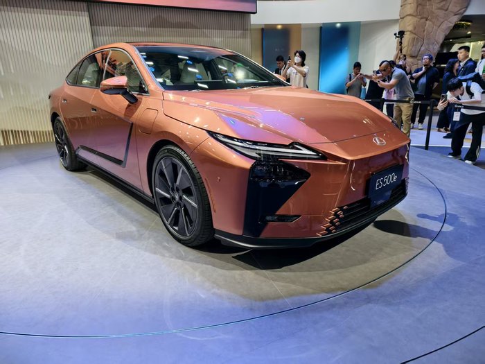 13款新车带你看上海车展最热车型｜2025上海车展  第12张