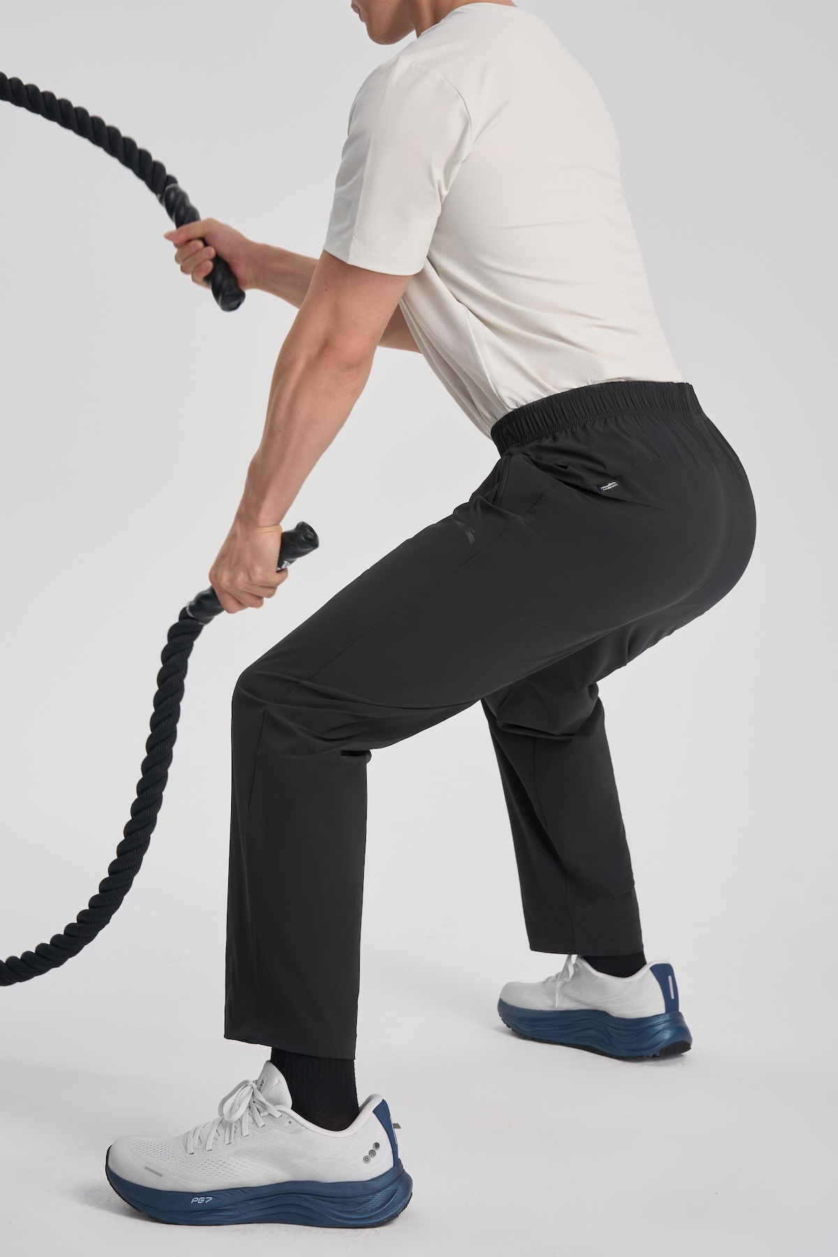 Bottega Veneta的合作对象是余秀华，Longchamp巡回开菜园｜是日美好事物  第11张