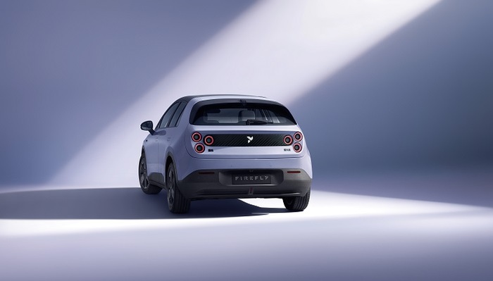 一周新车盘点 | 极氪009光辉增典藏版 蔚来萤火虫正式上市  第6张 一周新车盘点 | 极氪009光辉增典藏版 蔚来萤火虫正式上市  第6张