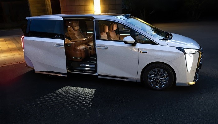 一周新车盘点 | 极氪009光辉增典藏版 蔚来萤火虫正式上市  第13张 一周新车盘点 | 极氪009光辉增典藏版 蔚来萤火虫正式上市  第13张