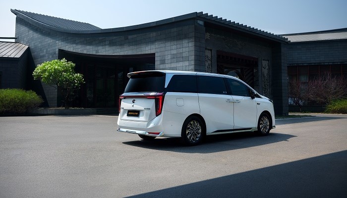 一周新车盘点 | 极氪009光辉增典藏版 蔚来萤火虫正式上市  第14张 一周新车盘点 | 极氪009光辉增典藏版 蔚来萤火虫正式上市  第14张