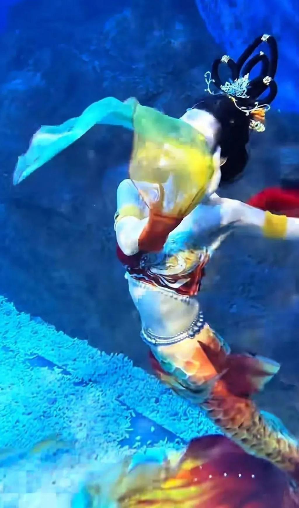 “美人鱼”女孩溺水进了ICU，危险的青春饭  第4张