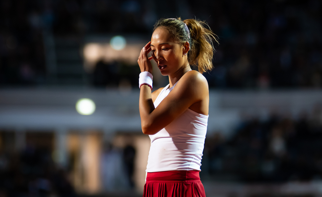 体坛联播｜巴萨提前2轮西甲夺冠	，郑钦文不敌高芙止步4强  第8张