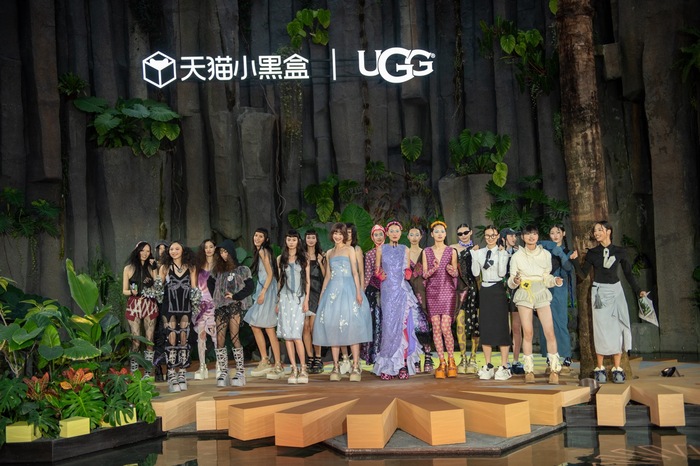 “橄榄吕	”在春天亮相，UGG春夏新品焕发“高能引力”｜是日美好事物  第4张