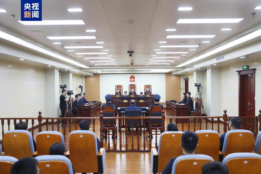 受贿1.29亿余元黑龙江省原副省长王一新被判无期  第1张