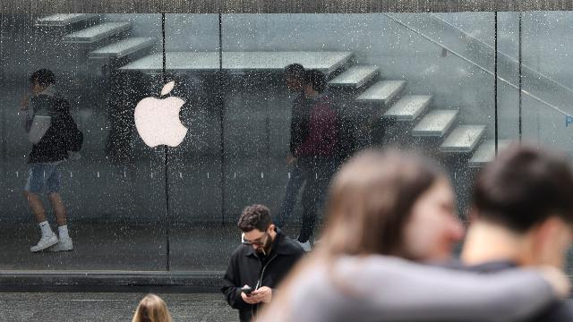 不满在印度建厂！特朗普希望iPhone美国造	，可行吗？  第1张