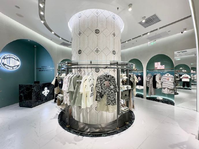 跑鞋赛道拥挤	，索康尼独力支撑特步有点难  第2张