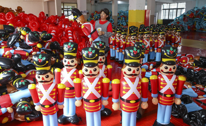 美国超市货架快空了，催单中国工厂补货  第2张