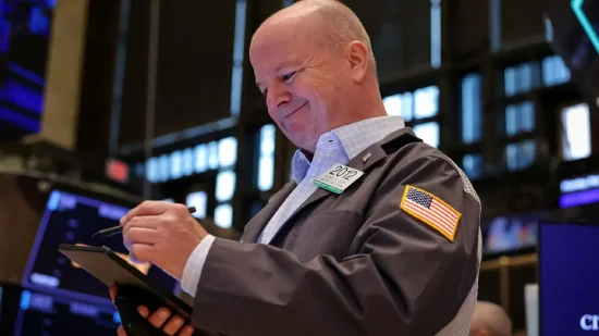 收盘:本周标普指数上涨5.3% 经贸会谈成果提振市场  第1张 收盘:本周标普指数上涨5.3% 经贸会谈成果提振市场  第1张