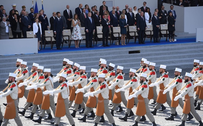 中国产的烟花还没着落、最高耗资4500万美元，特朗普“生日阅兵”方案出炉  第3张